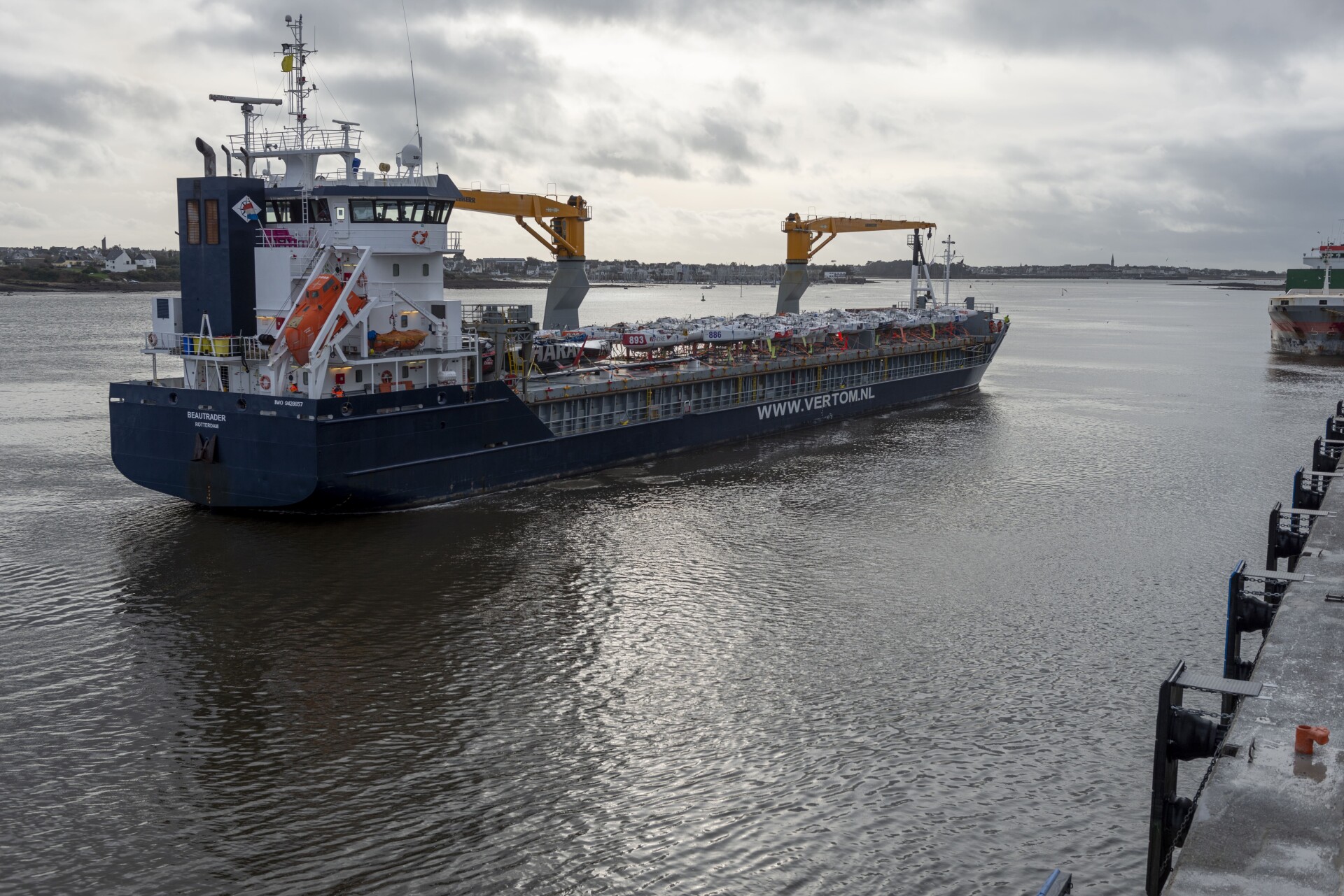 Droge bulk door Europe Caribbean line